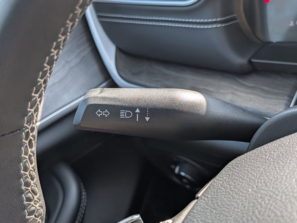 Used 2024 Jeep Grand Cherokee L Limited w/ Luxury Tech Group II image 38