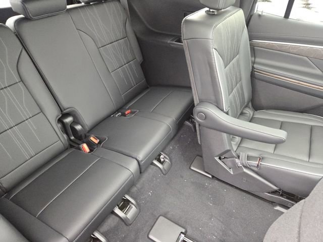 New 2026 Buick Enclave Avenir w/ Super Cruise Package image 32