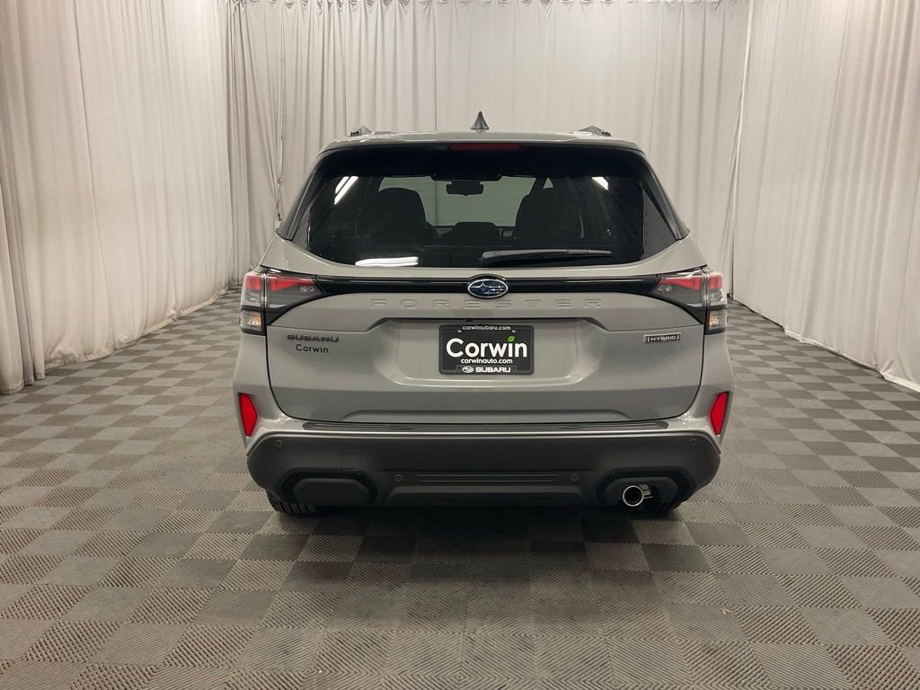 New 2025 Subaru Forester Touring image 3