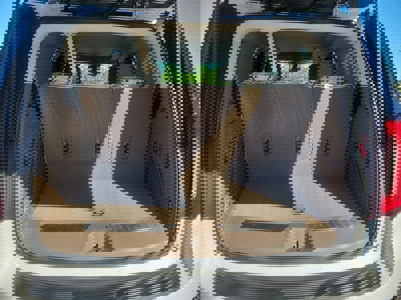 Certified 2022 GMC Yukon Denali image 7