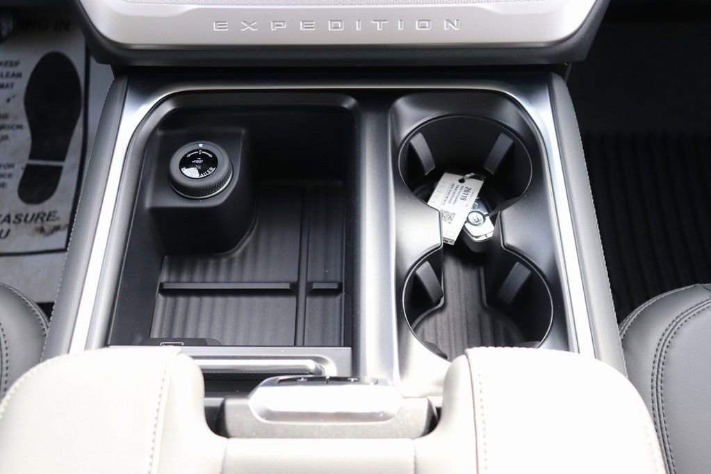 New 2026 Ford Expedition Max Active image 31