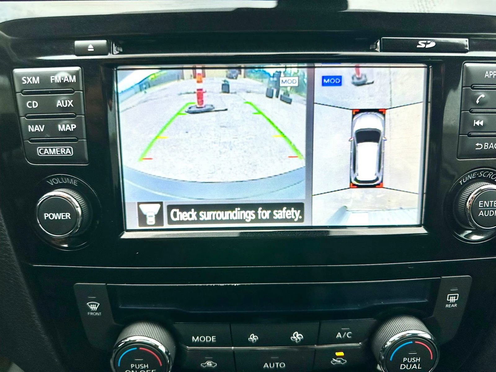 Used 2017 Nissan Rogue SL w/ SL Premium Package FWD image 25