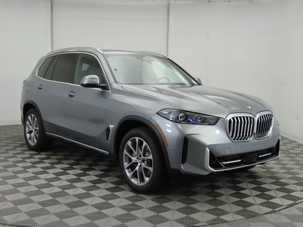 Certified 2026 BMW X5 sDrive40i w/ Parking Assistance Package RWD image 4