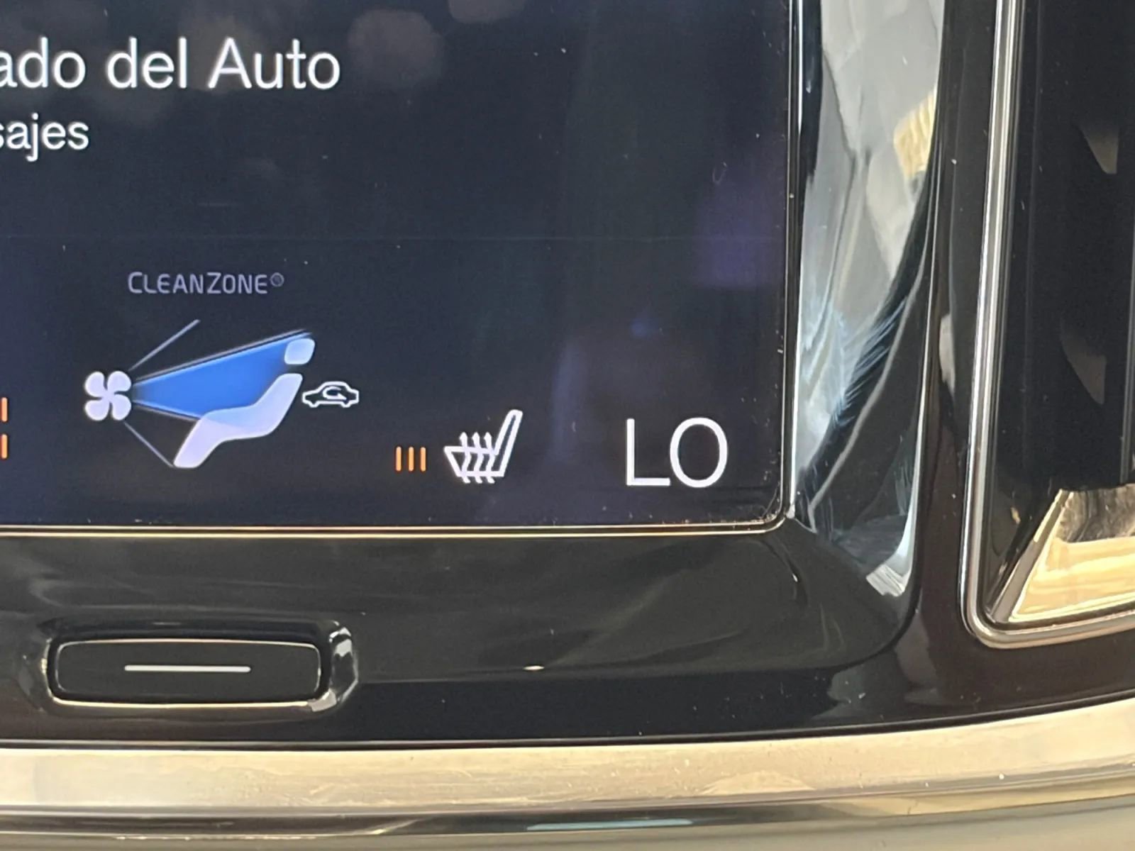 Used 2021 Volvo S60 T6 Momentum image 23