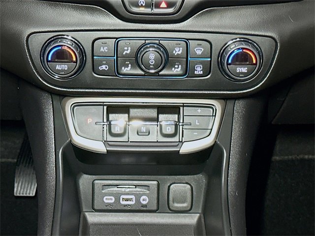 Used 2022 GMC Terrain Denali image 31