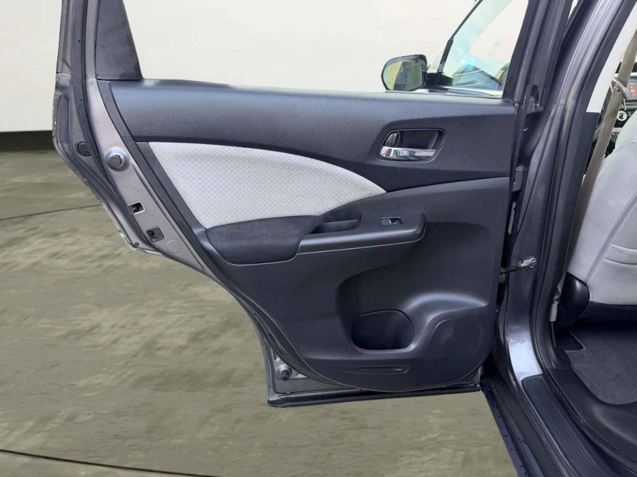 Used 2015 Honda CR-V EX image 24