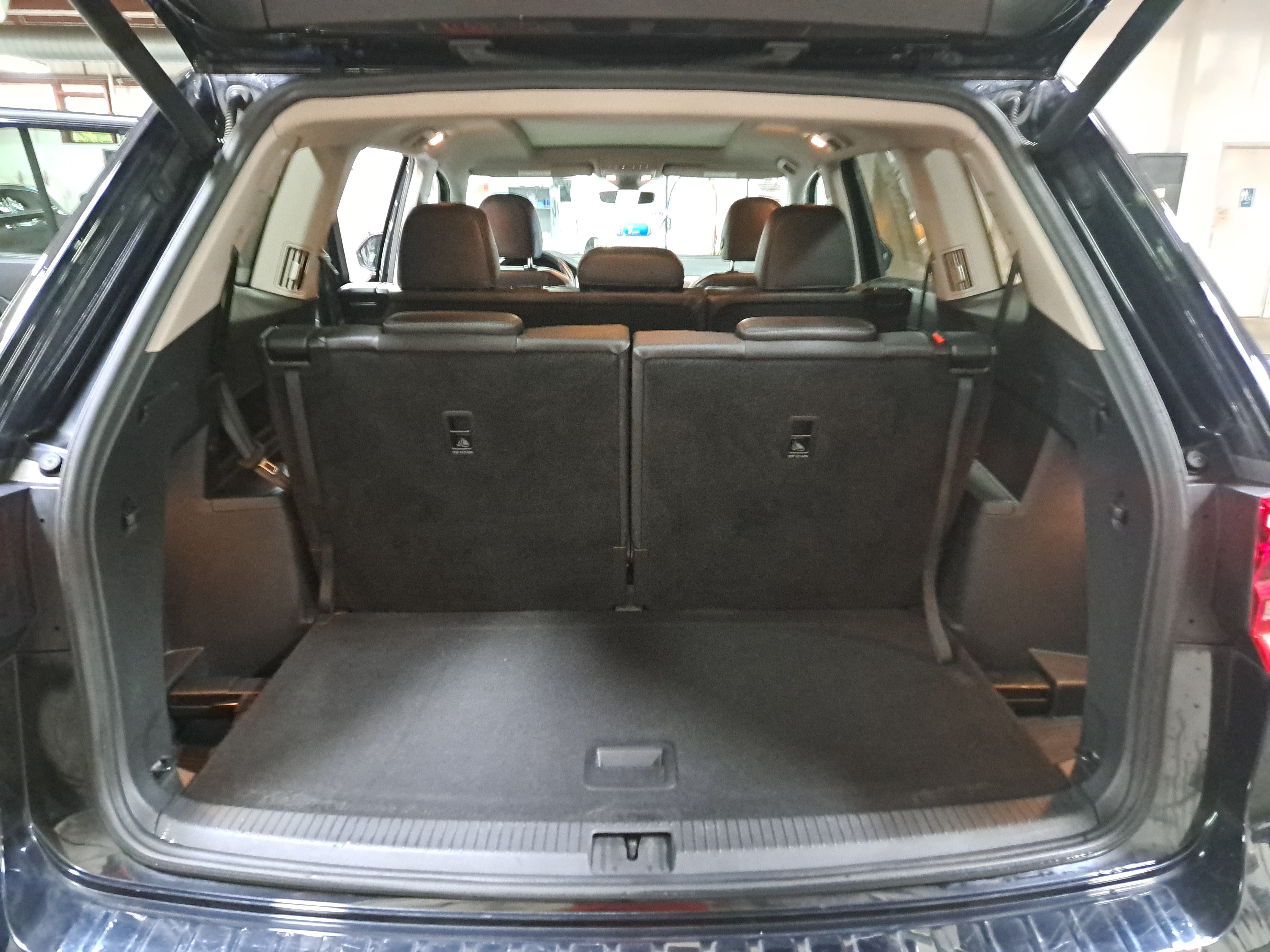 Used 2019 Volkswagen Atlas SEL Premium AWD/4WD image 13