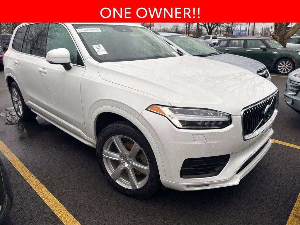 Used 2022 Volvo XC90 T5 Momentum image 3
