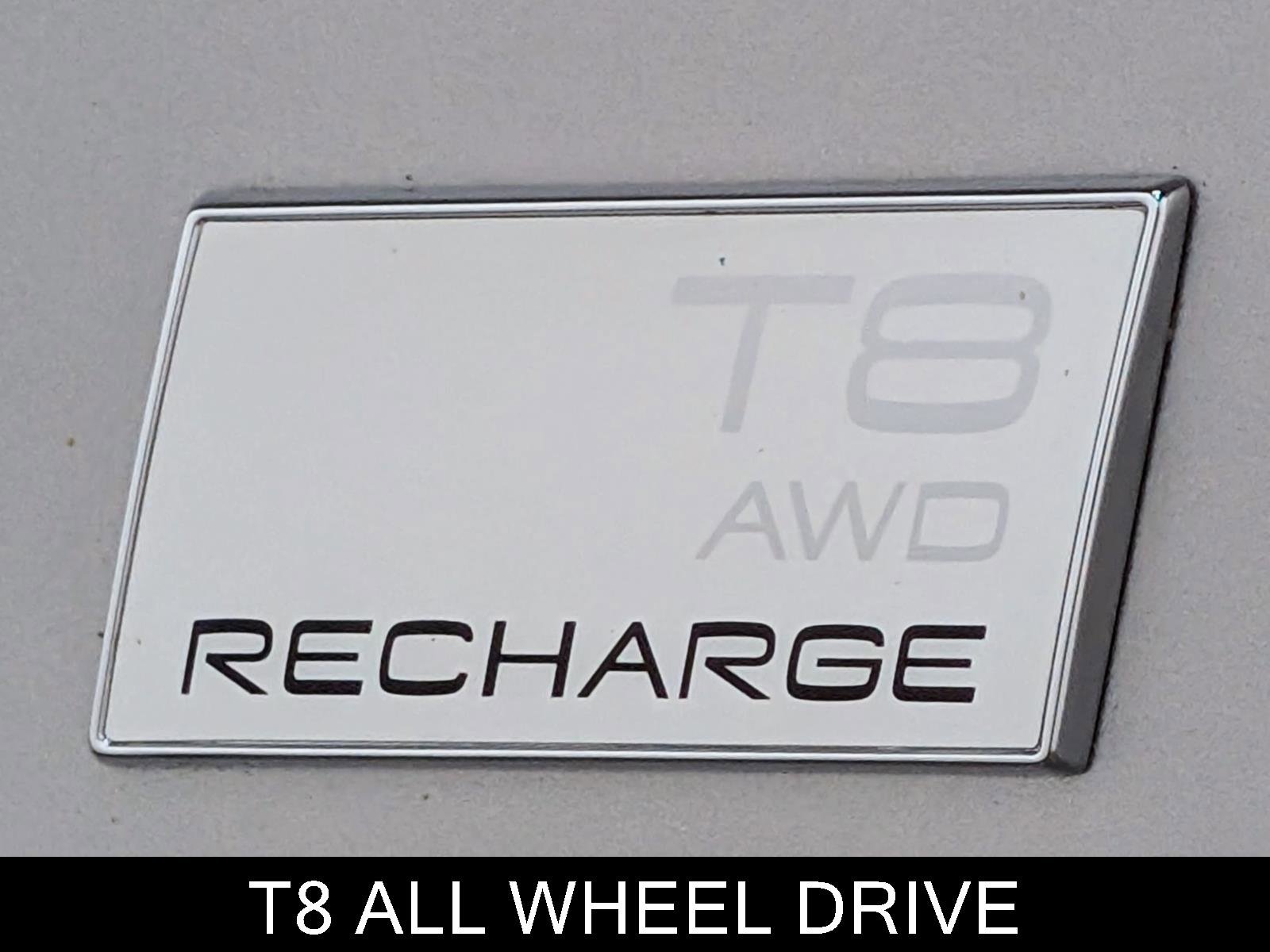 Used 2024 Volvo XC90 T8 Plus w/ Protection Package Premier image 11