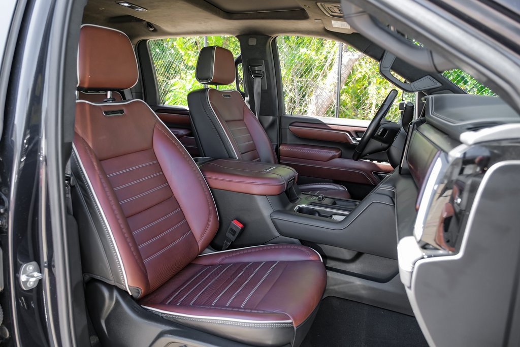 Used 2024 GMC Sierra 3500 Denali Ultimate image 37