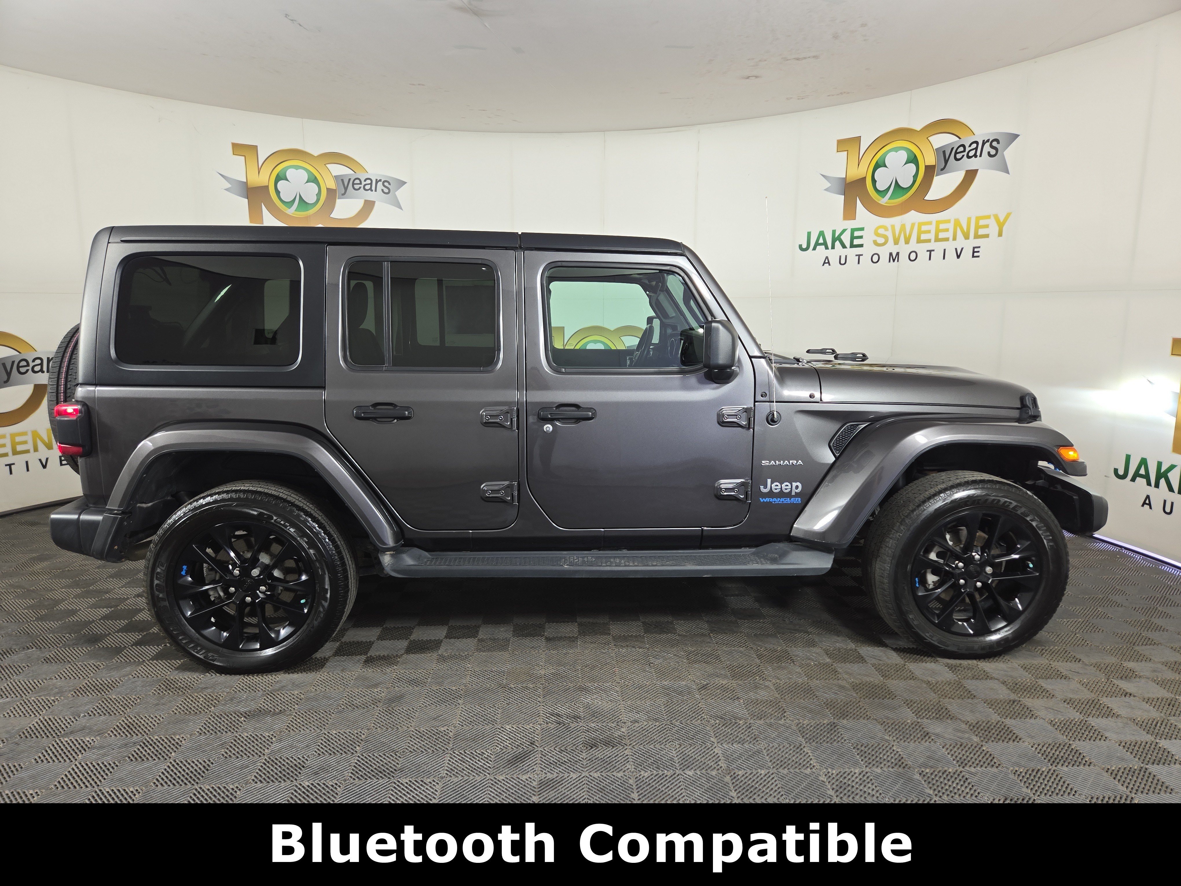 Certified 2022 Jeep Wrangler Unlimited Sahara w/ Cold Weather Group AWD/4WD image 11