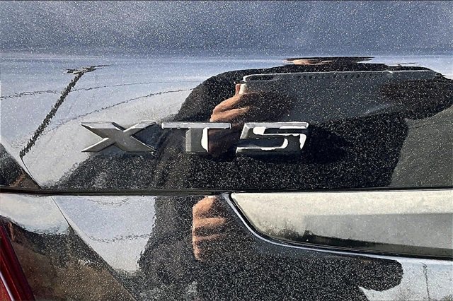 Used 2022 Cadillac XT5 Premium Luxury image 33