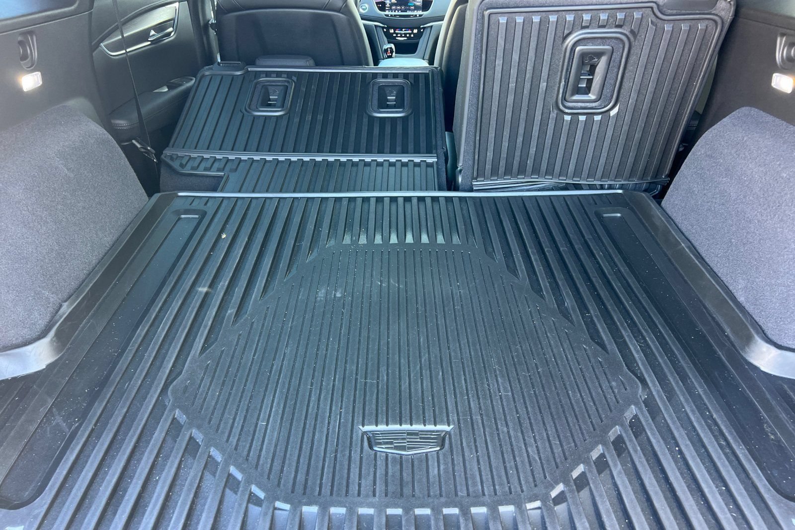 Used 2025 Cadillac XT5 Luxury w/ LPO, Floor Liner Package FWD image 16