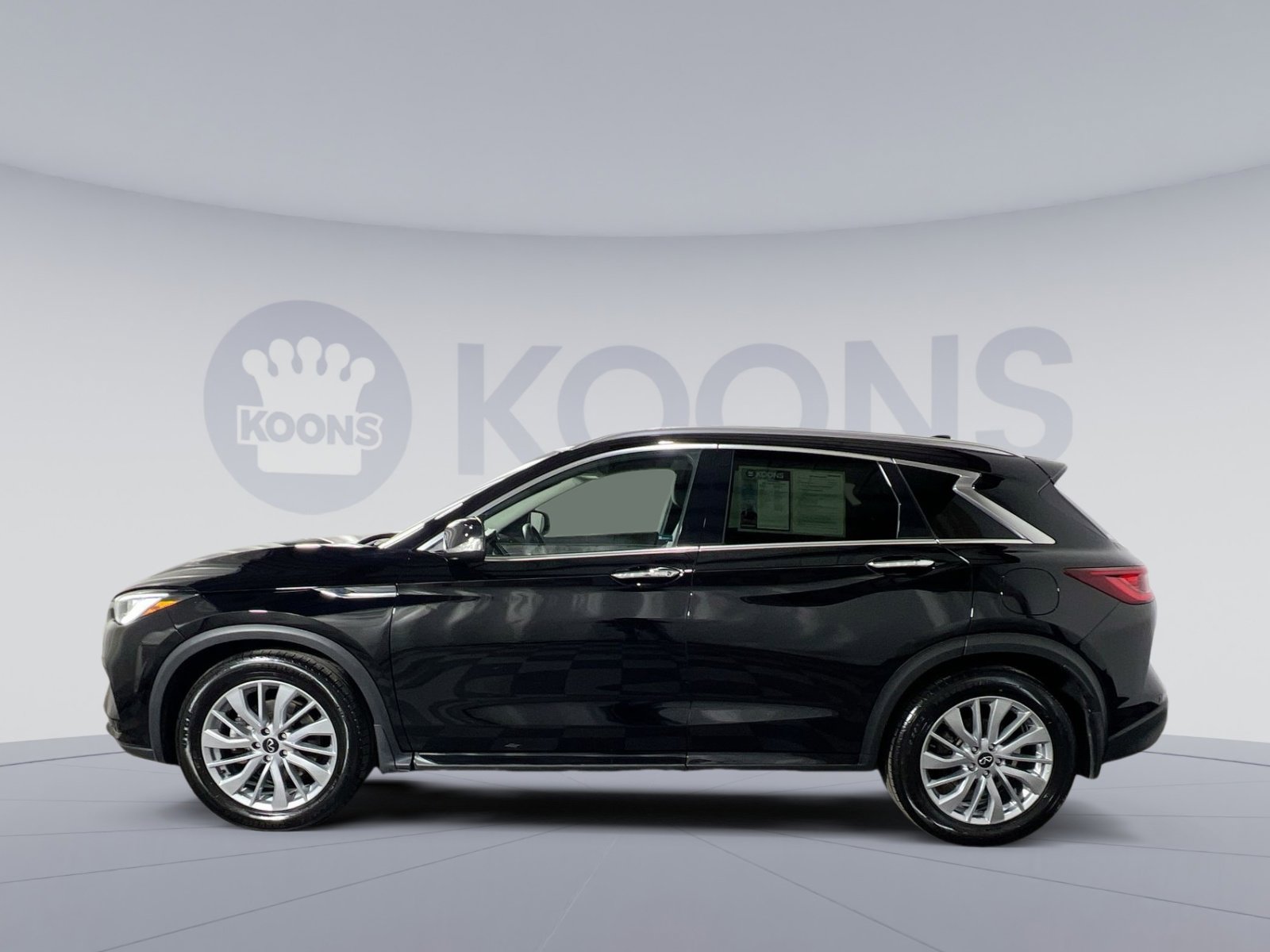 Used 2023 INFINITI QX50 Luxe image 2