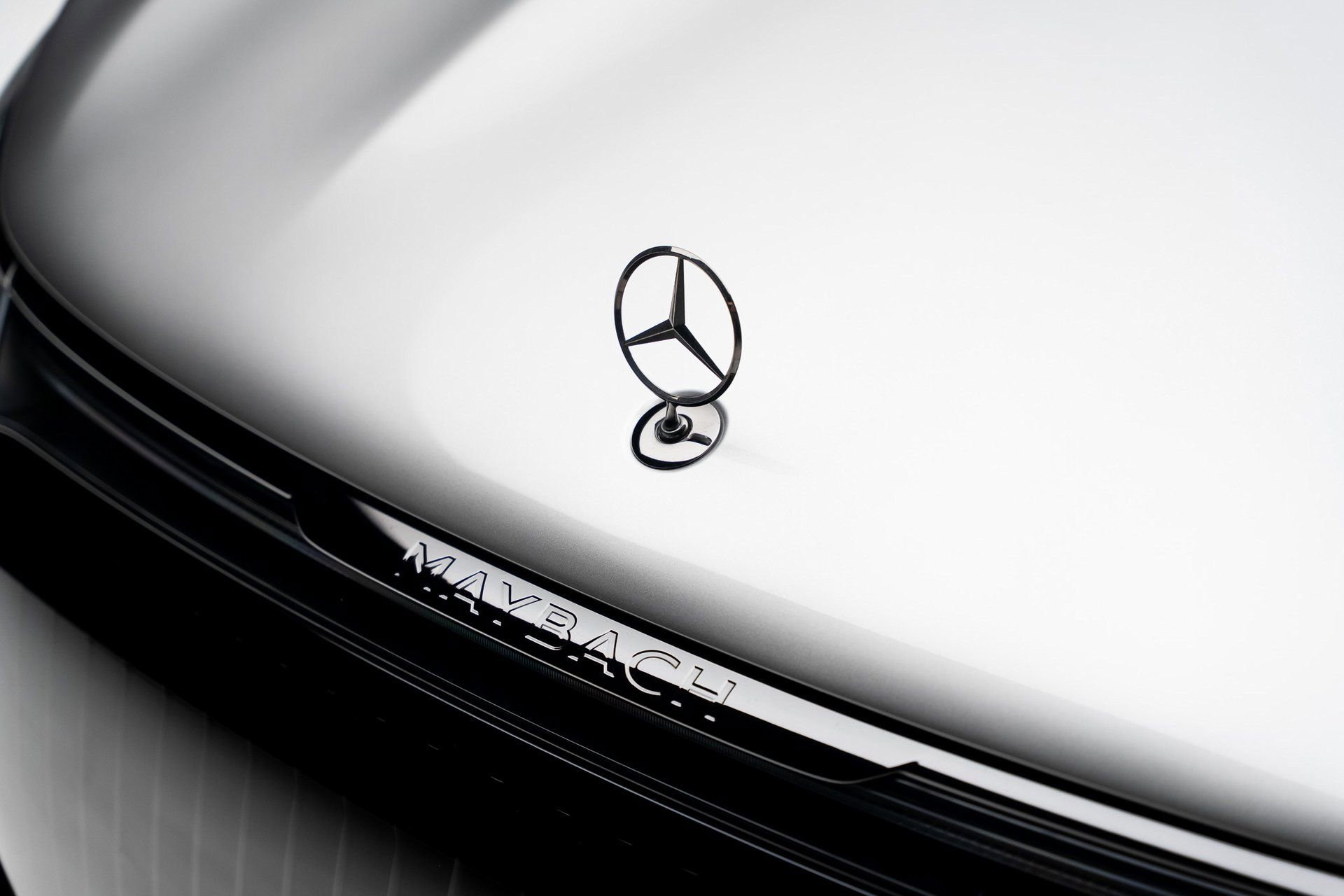 Used 2024 Mercedes-Benz Maybach EQS 680 4MATIC image 12