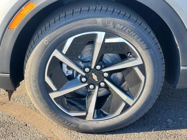 New 2026 Chevrolet Equinox EV LT image 5