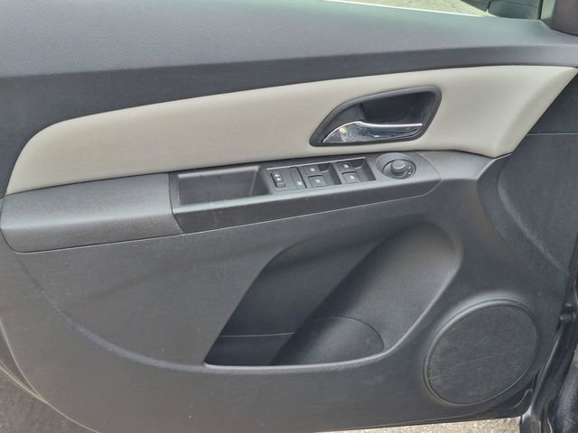 Used 2015 Chevrolet Cruze LT FWD image 31