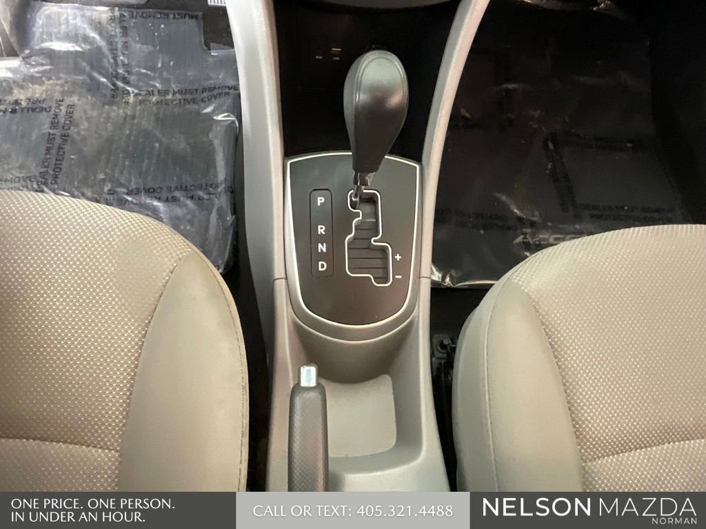 Used 2014 Hyundai Accent GS FWD image 35