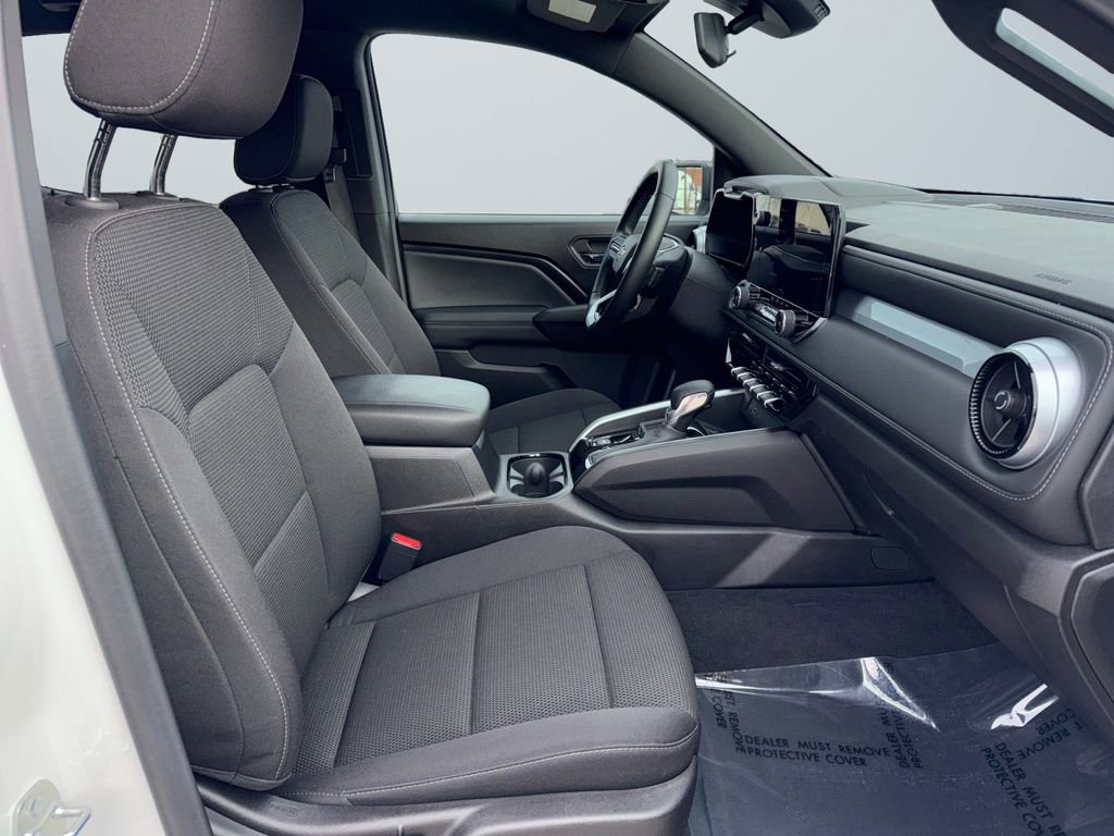 Used 2024 Chevrolet Colorado LT w/ LT Convenience Package image 15