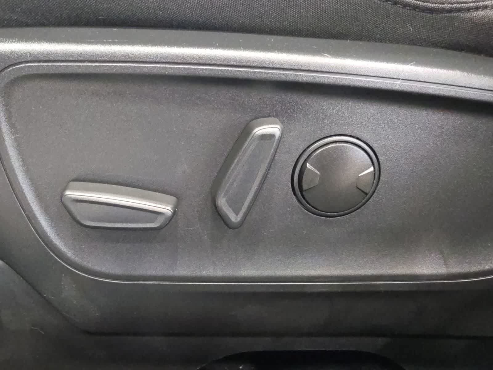 Used 2023 Ford Escape Active AWD/4WD image 17