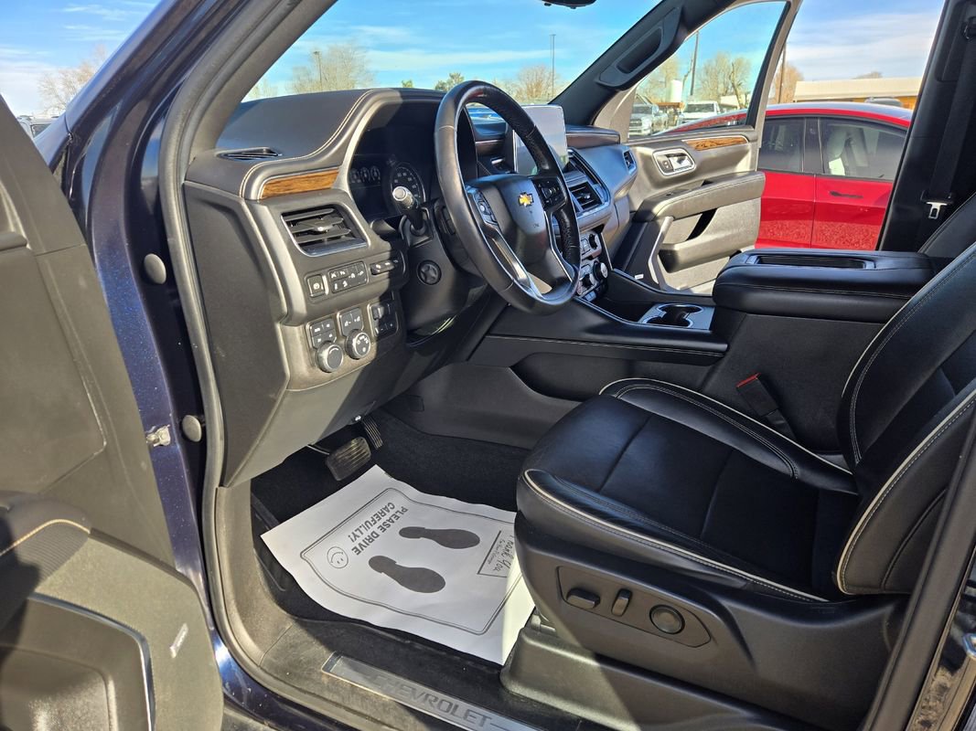 Used 2021 Chevrolet Tahoe Premier w/ Premium Package image 32