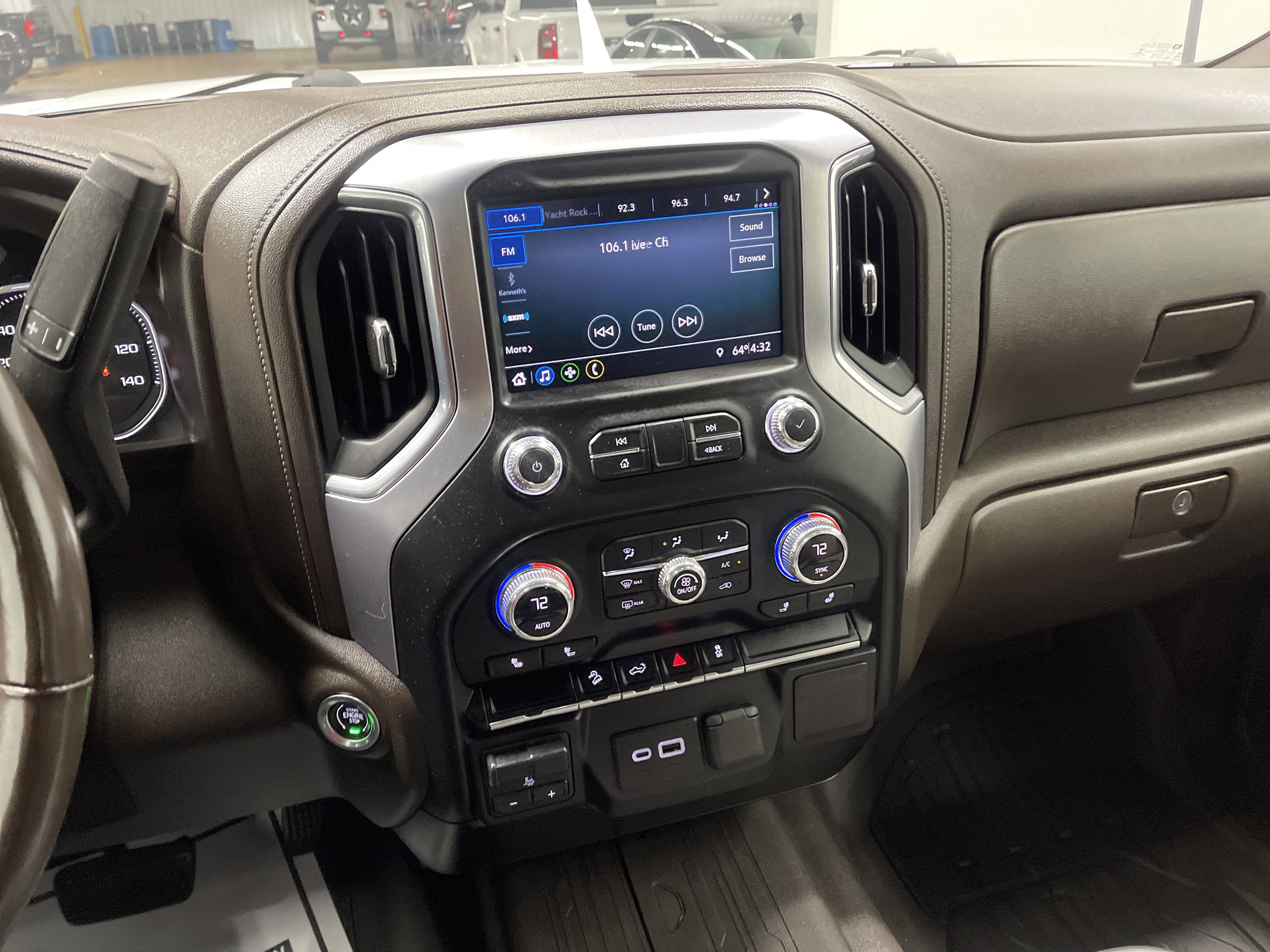 Used 2021 GMC Sierra 2500 SLE w/ SLE Value Package; AWD/4WD image 28