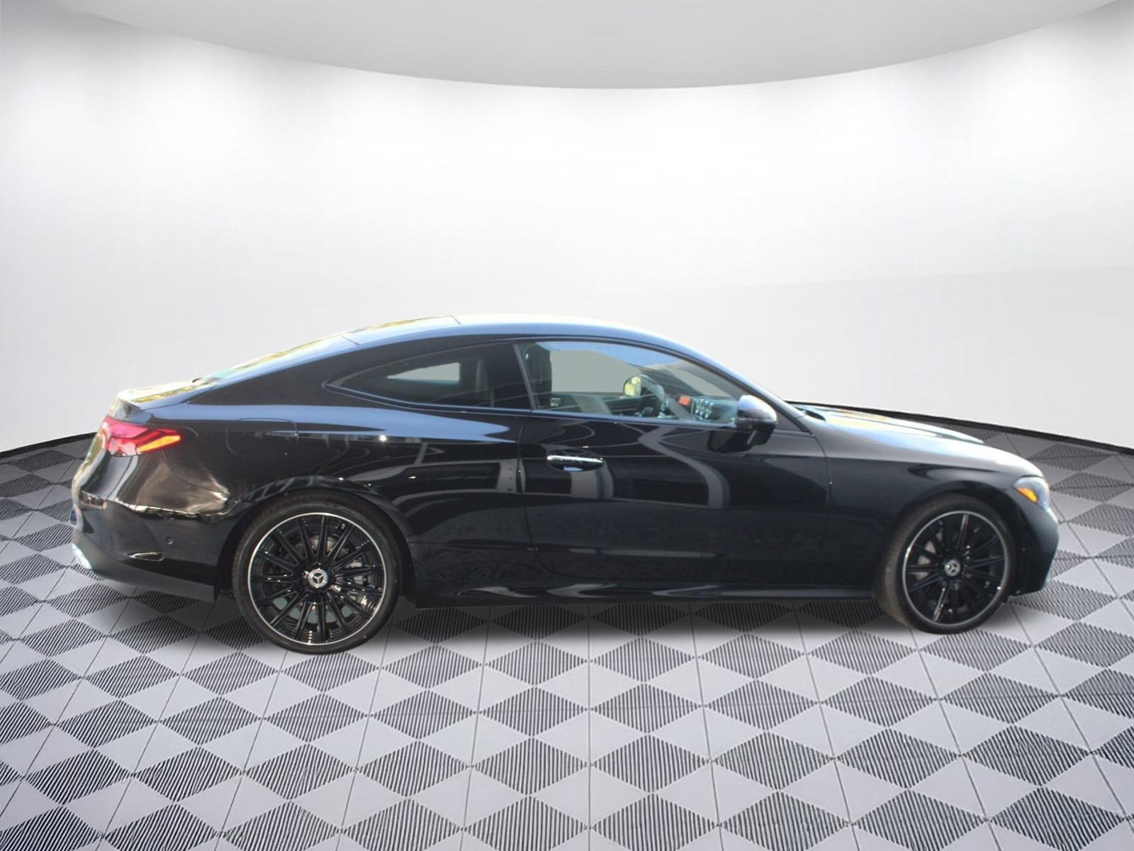 New 2026 Mercedes-Benz CLE 300 4MATIC Coupe image 8