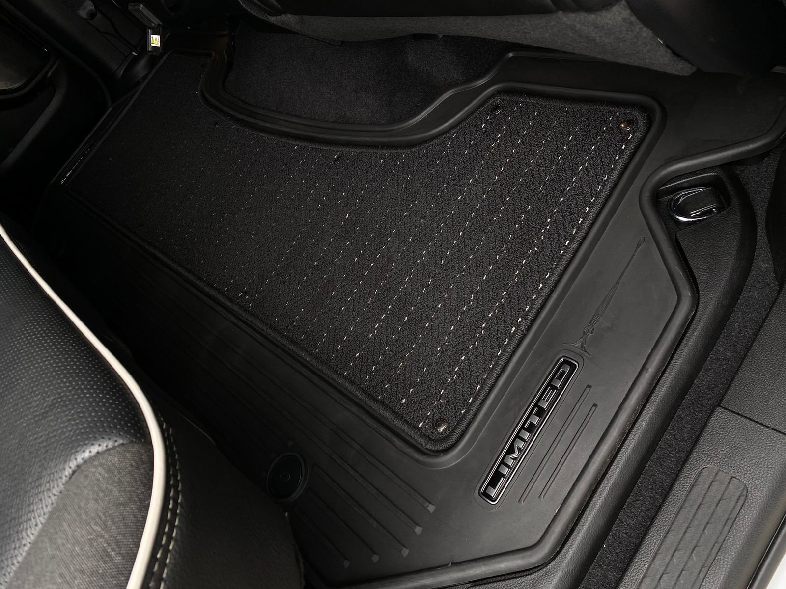 Used 2025 RAM 1500 Limited w/ Body Color Bumper Group image 35