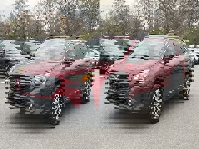 Used 2025 Subaru Outback Premium image 7