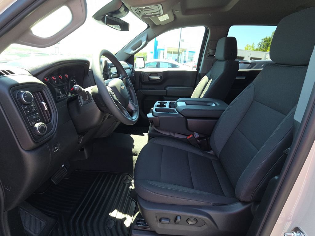 New 2026 Chevrolet Silverado 1500 Custom AWD/4WD image 16