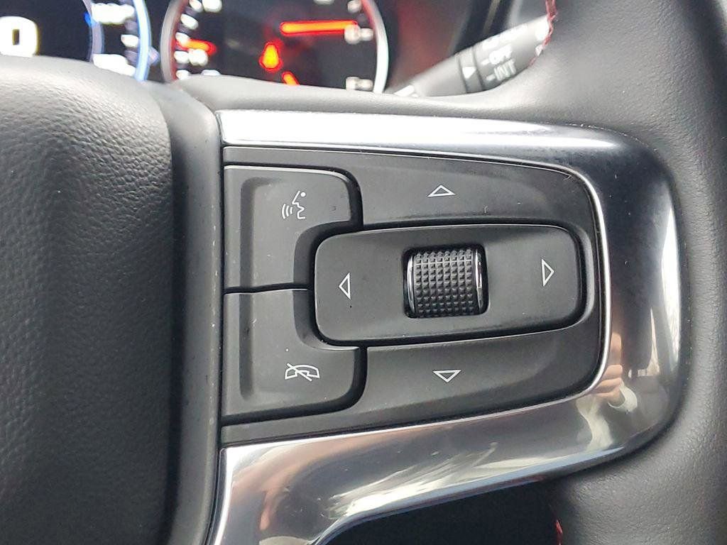 Certified 2023 Chevrolet Blazer RS w/ Driver Confidence II Package image 12