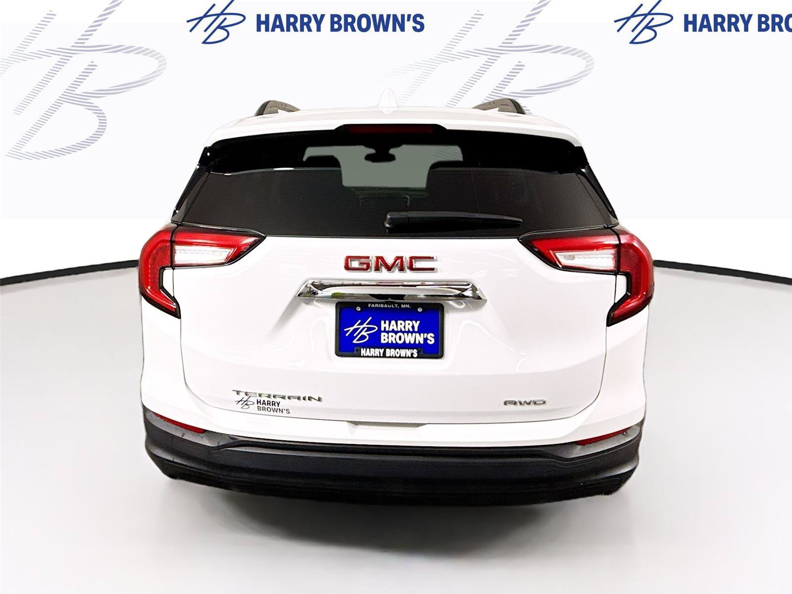Used 2023 GMC Terrain SLE w/ Driver Convenience Package AWD/4WD image 28