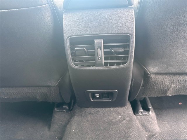 Used 2022 Toyota Corolla Cross XLE image 24