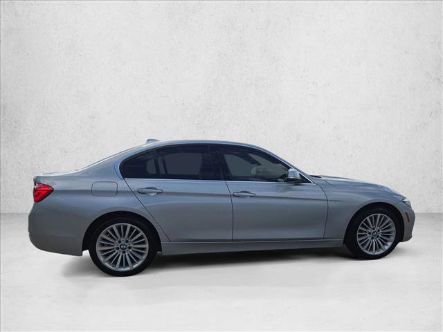 Used 2017 BMW 330i Sedan image 4
