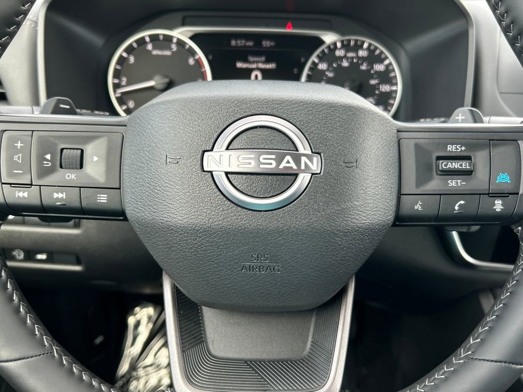 Used 2025 Nissan Rogue SV image 10