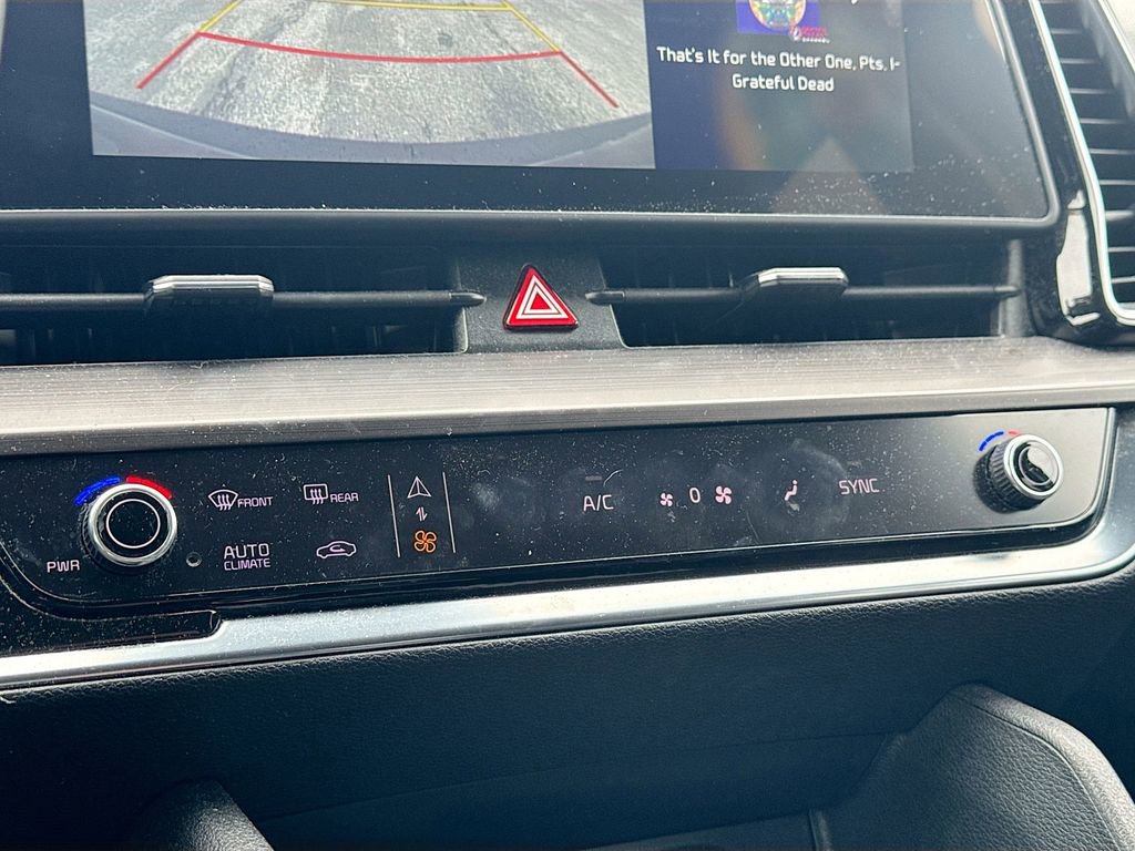 Certified 2023 Kia Sportage EX image 19