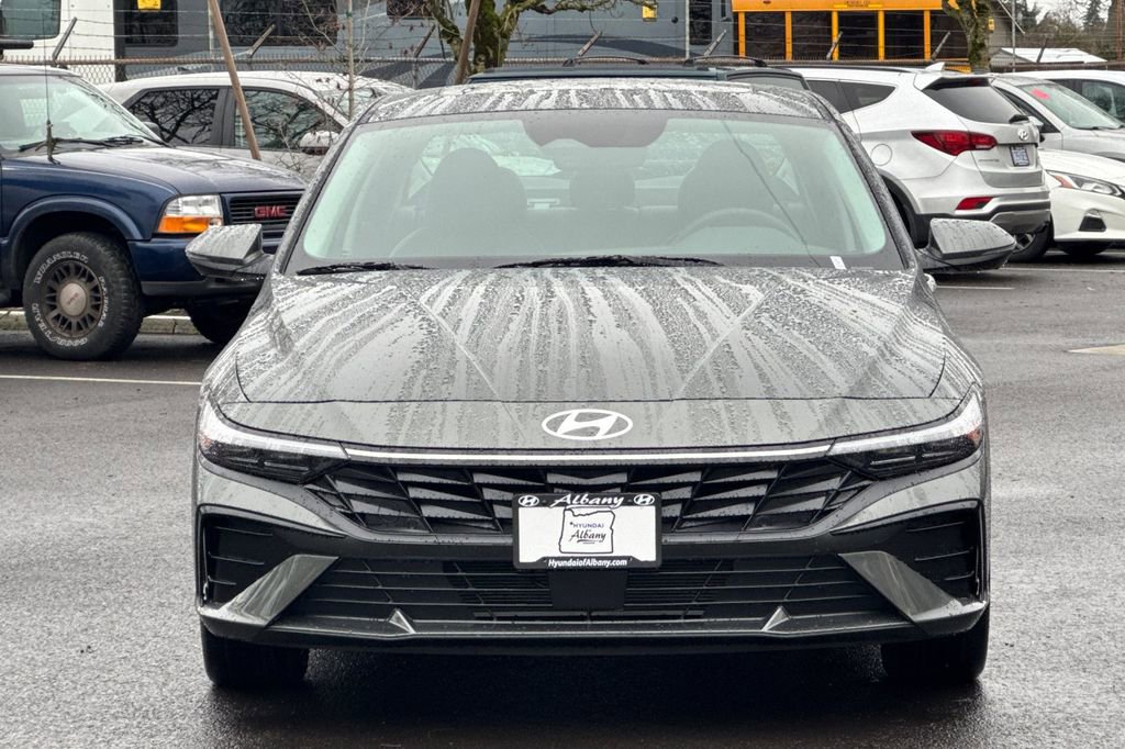 New 2026 Hyundai Elantra Limited image 3