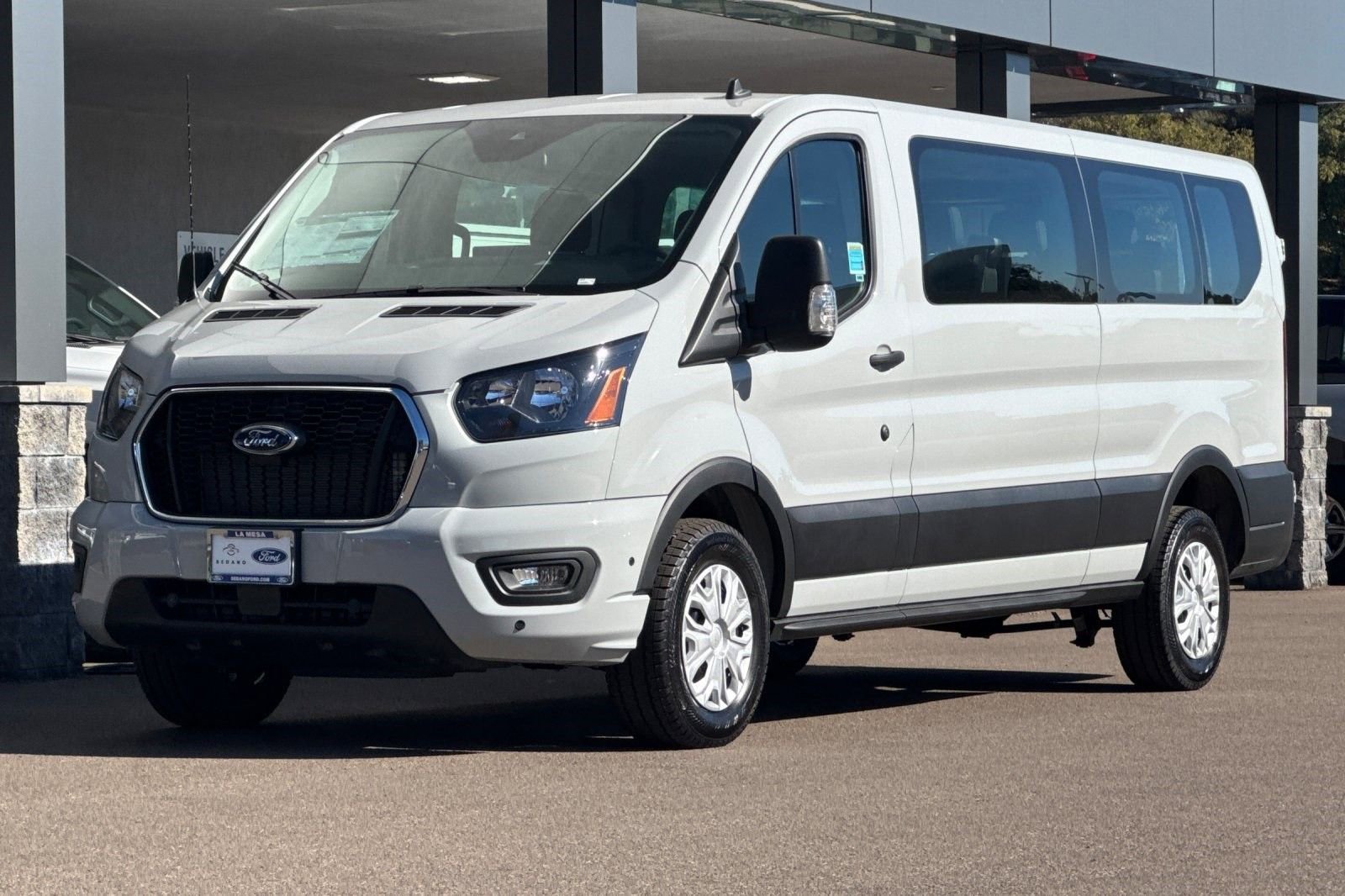 Used 2024 Ford Transit 350 XLT RWD image 7