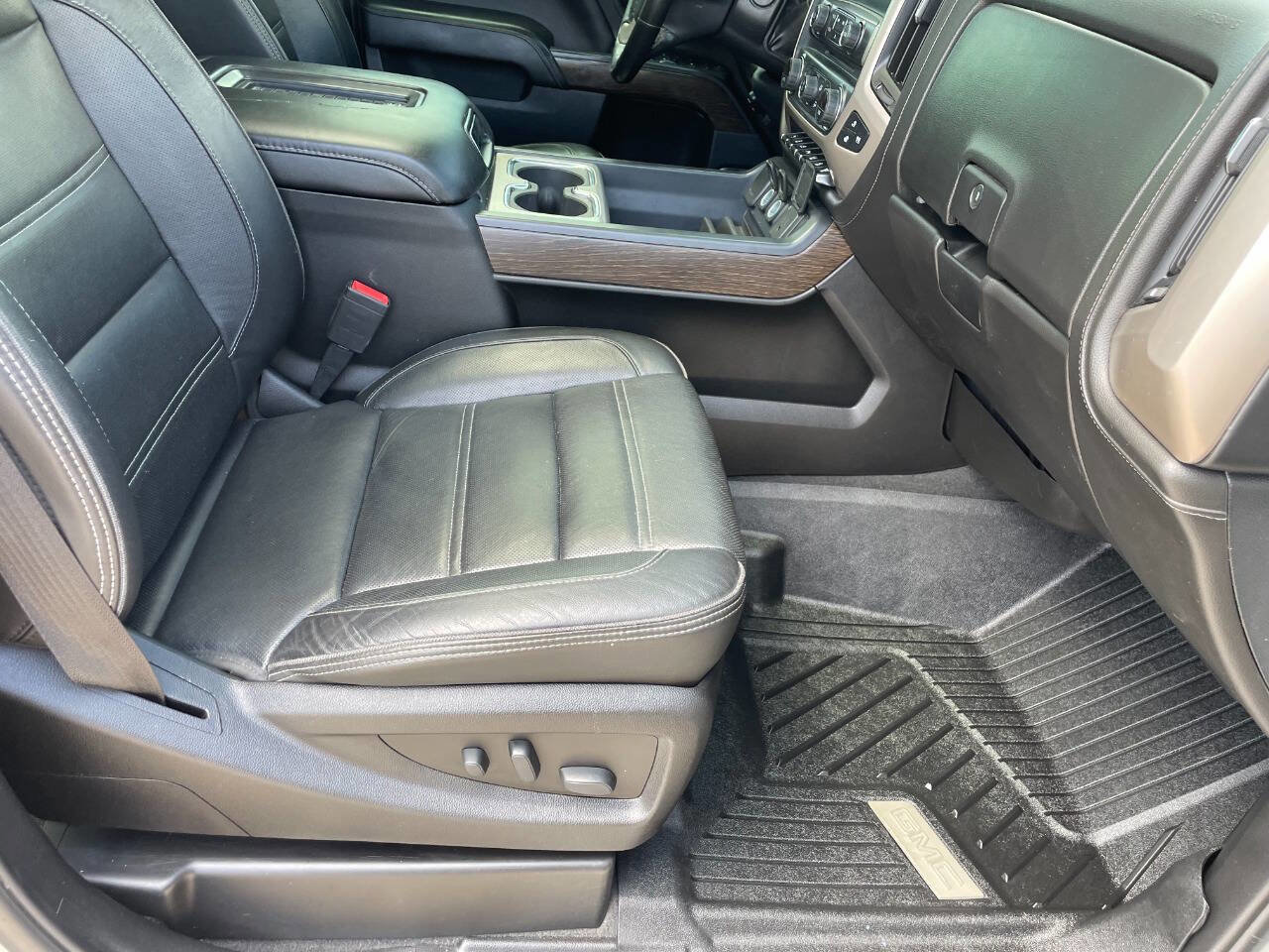 Used 2019 GMC Sierra 3500 Denali w/ Duramax Plus Package image 33