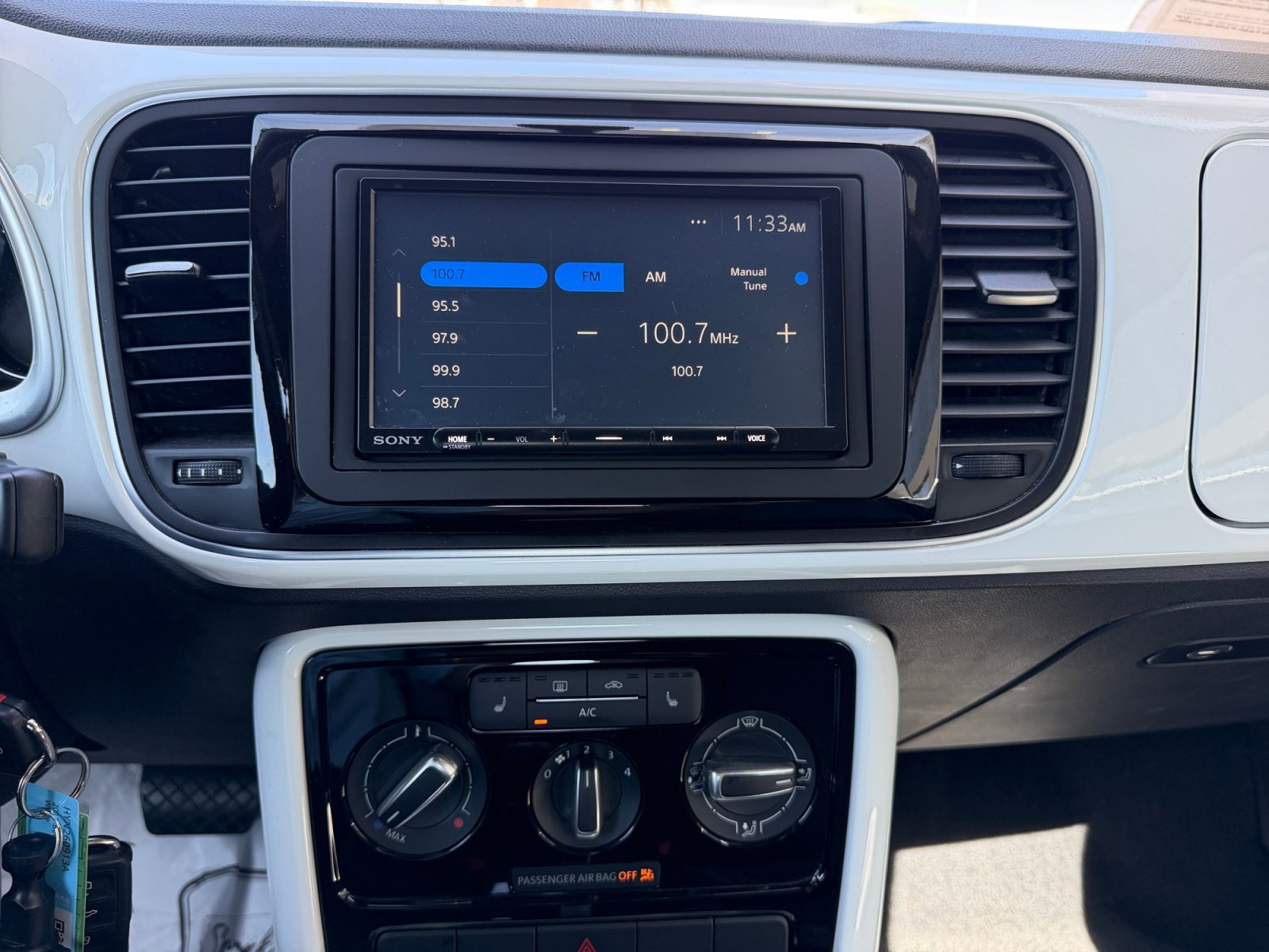 Used 2017 Volkswagen Beetle 1.8T S image 10