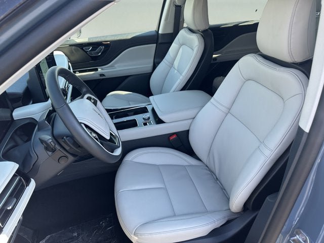 New 2026 Lincoln Aviator AWD image 9