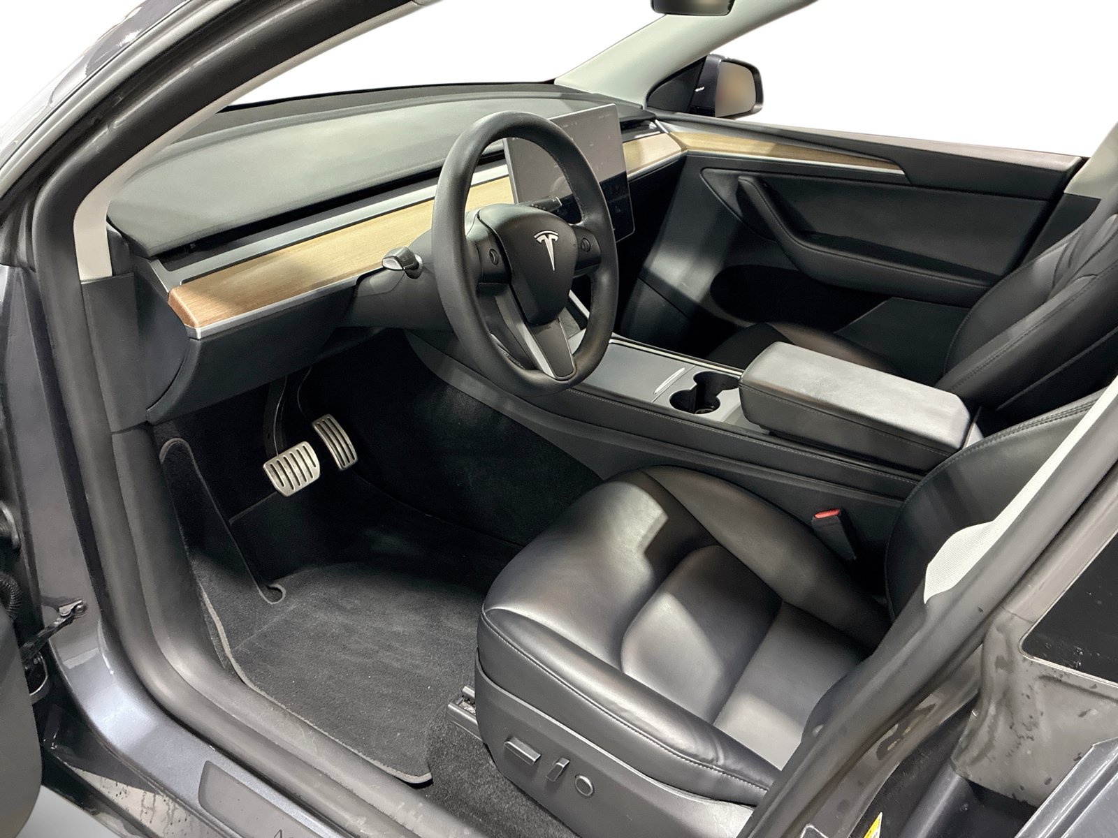 Certified 2023 Tesla Model Y Performance AWD/4WD image 9