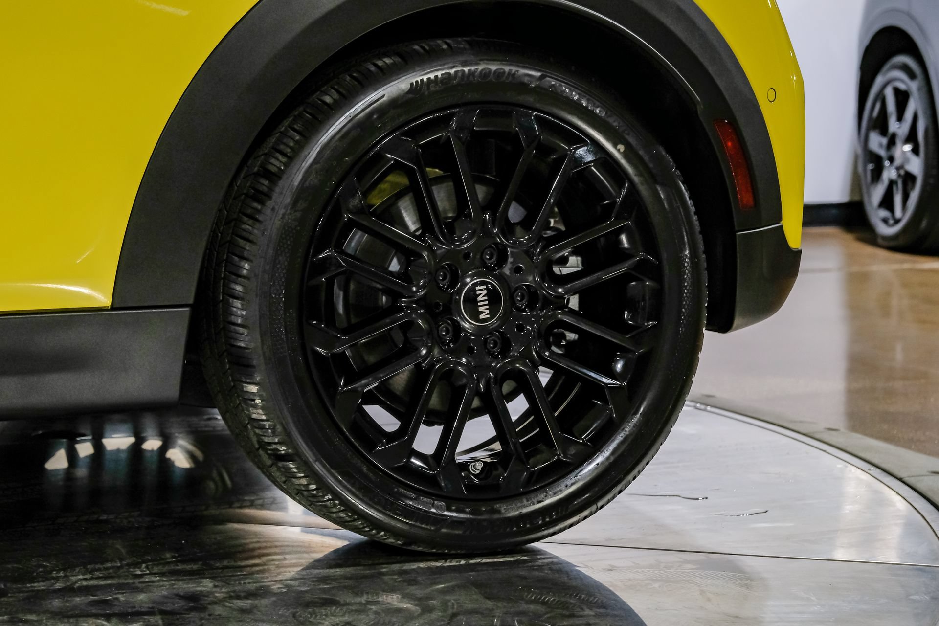 Used 2025 MINI Cooper S FWD image 47