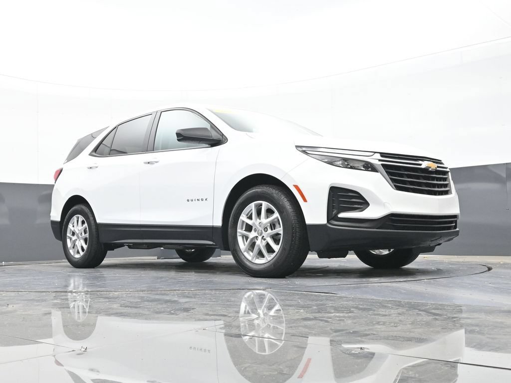 Used 2024 Chevrolet Equinox LS w/ LS Convenience Package FWD image 45