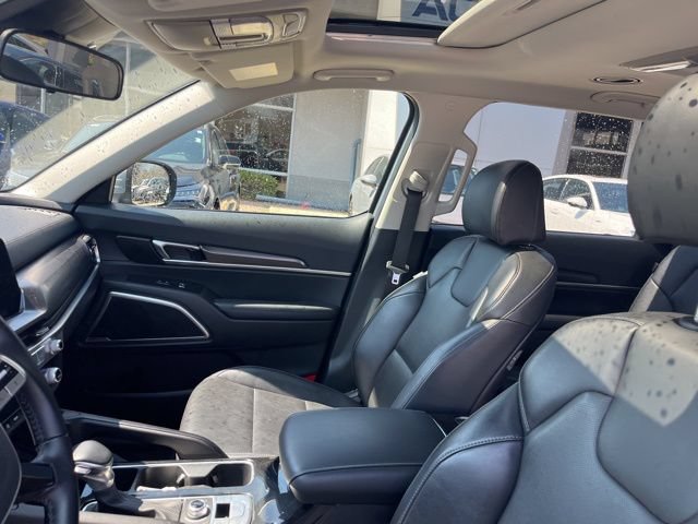 Used 2025 Kia Telluride S AWD/4WD image 42