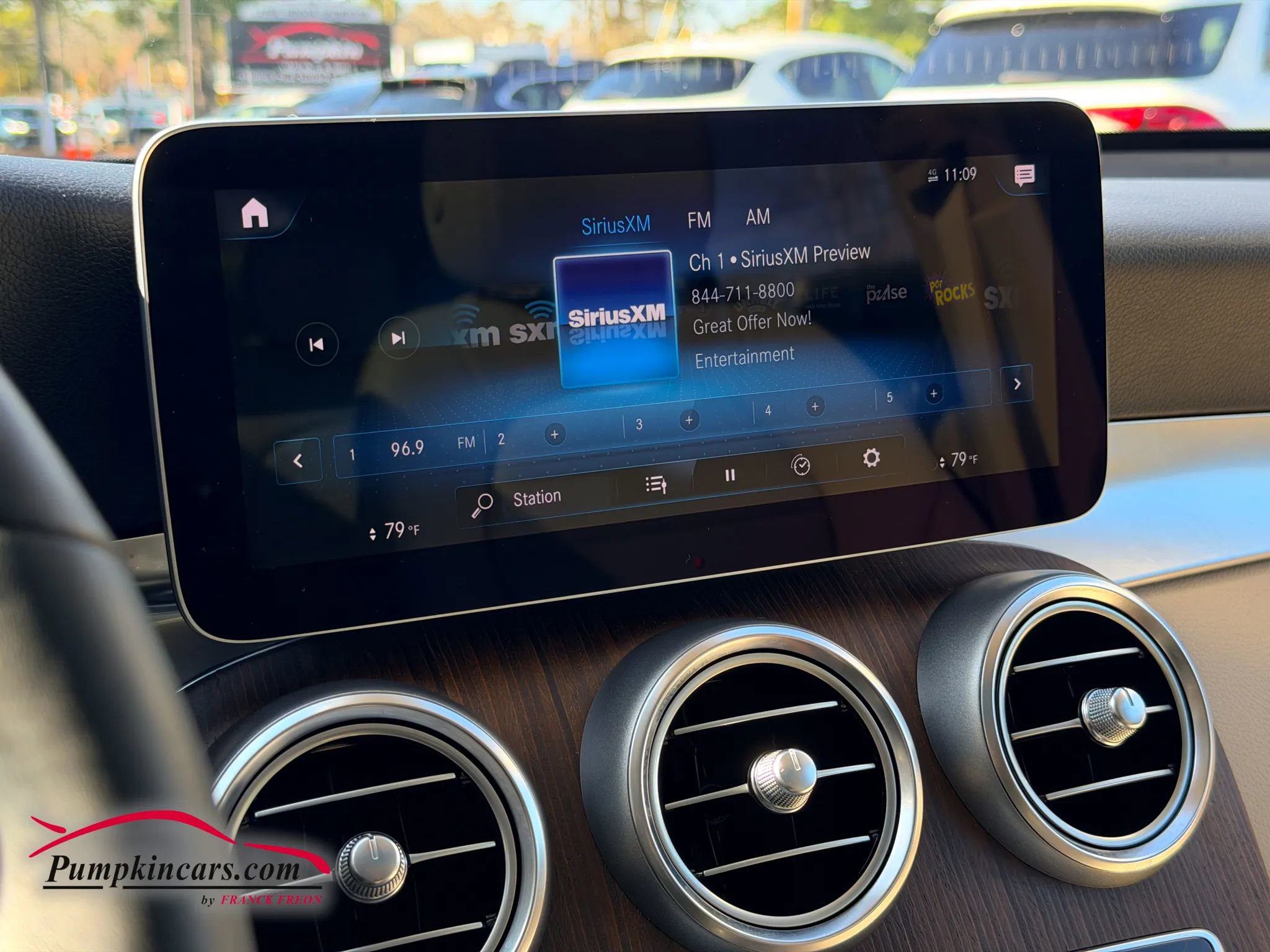 Used 2020 Mercedes-Benz GLC 300 4MATIC image 35