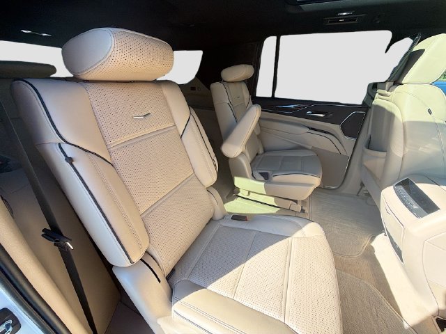 Used 2023 Cadillac Escalade ESV Premium Luxury AWD/4WD image 27