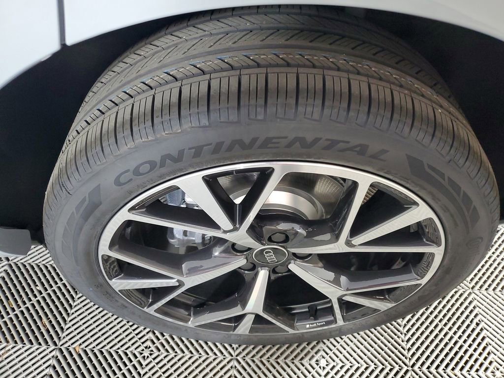 New 2026 Audi Q3 quattro 2.0T AWD/4WD image 11