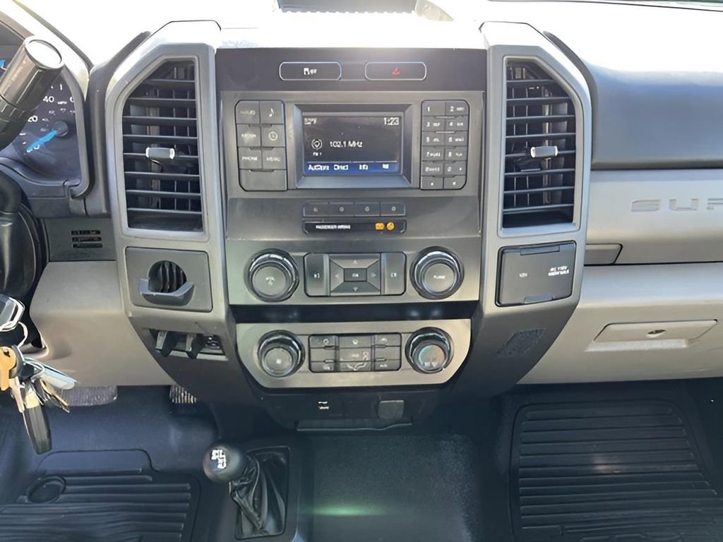 Used 2019 Ford F550 4x4 Regular Cab Super Duty image 25