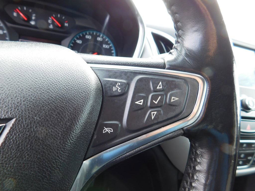 Used 2018 Chevrolet Equinox LT image 20